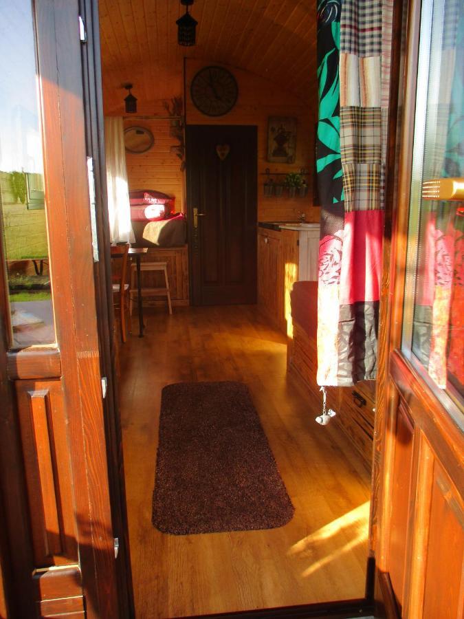 Châtillon-sur-Marne Roulotte Panoramique Du Moulin B&B 외부 사진